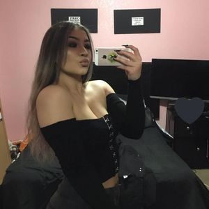 Meet your Posher, Vanessa